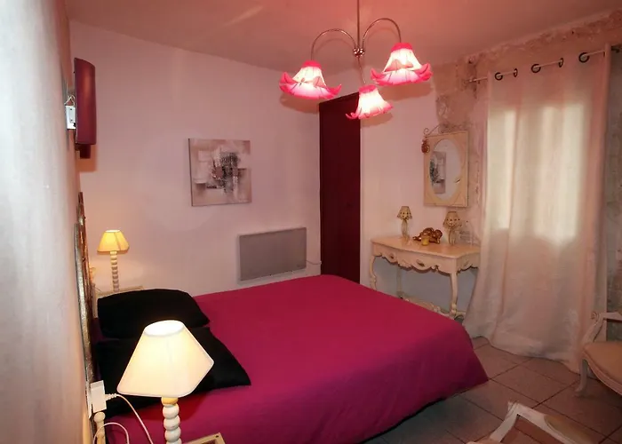 Le Louvre - Lieu Atypique 3*